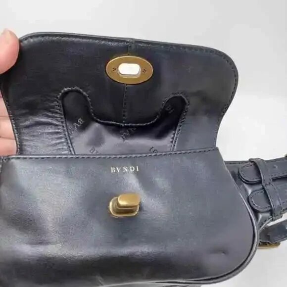COPY - Bvndi Belt Bag - Picture 4 of 14